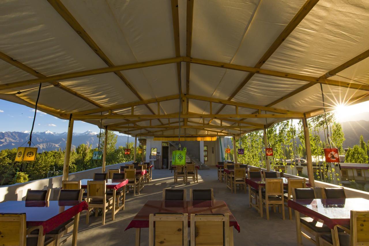 Zostel Leh Hostel Exterior photo